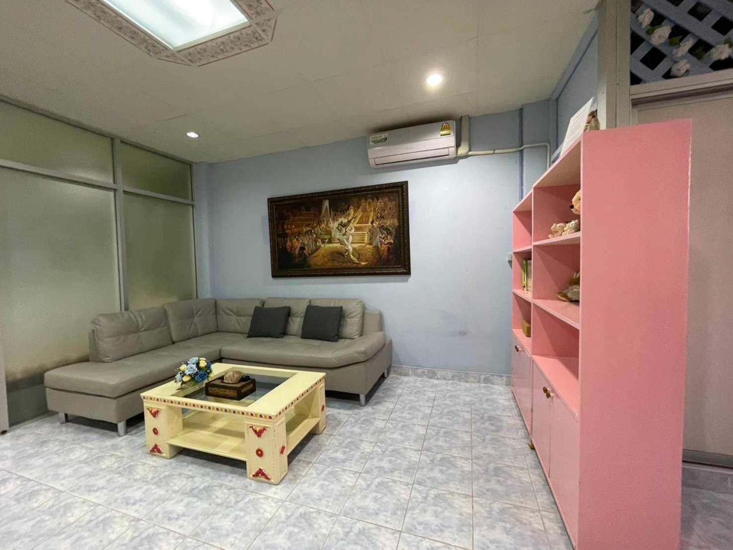 Oyo 75486 Anna Residence Jomtien Екстер'єр фото