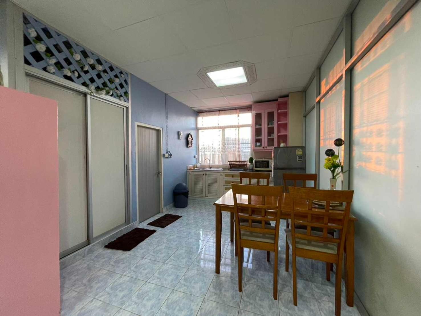 Oyo 75486 Anna Residence Jomtien Екстер'єр фото