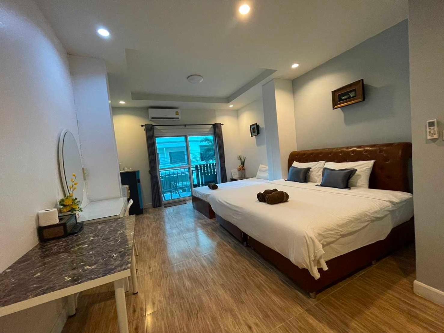 Oyo 75486 Anna Residence Jomtien Екстер'єр фото