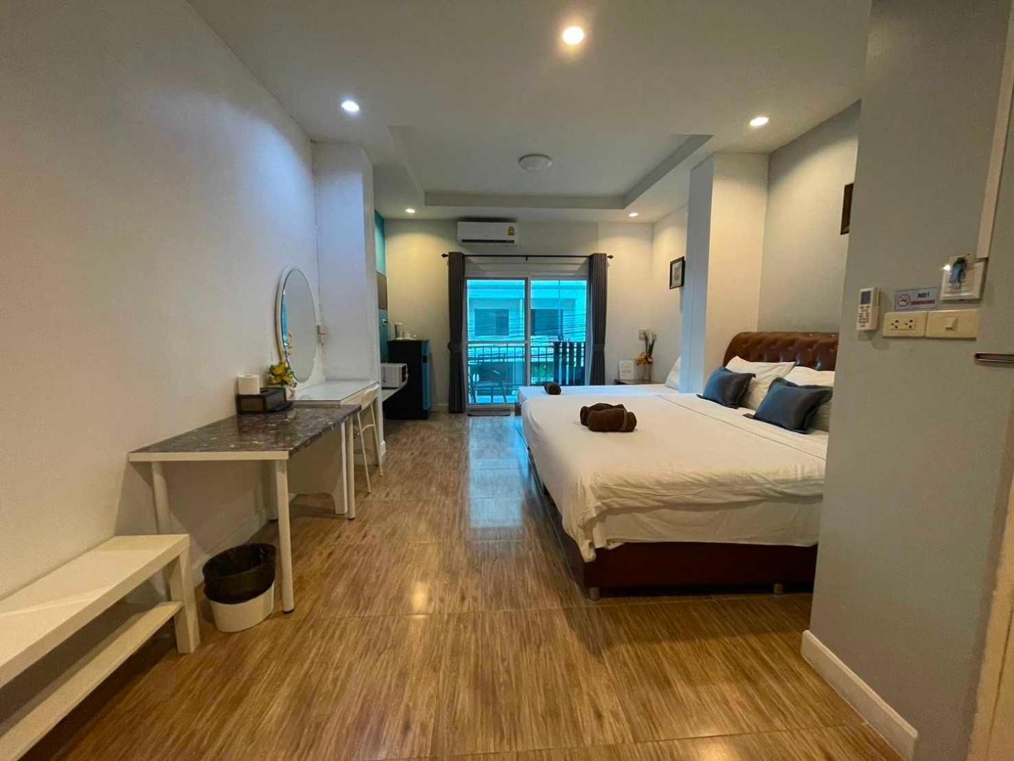 Oyo 75486 Anna Residence Jomtien Екстер'єр фото