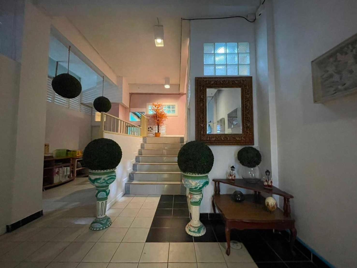 Oyo 75486 Anna Residence Jomtien Екстер'єр фото