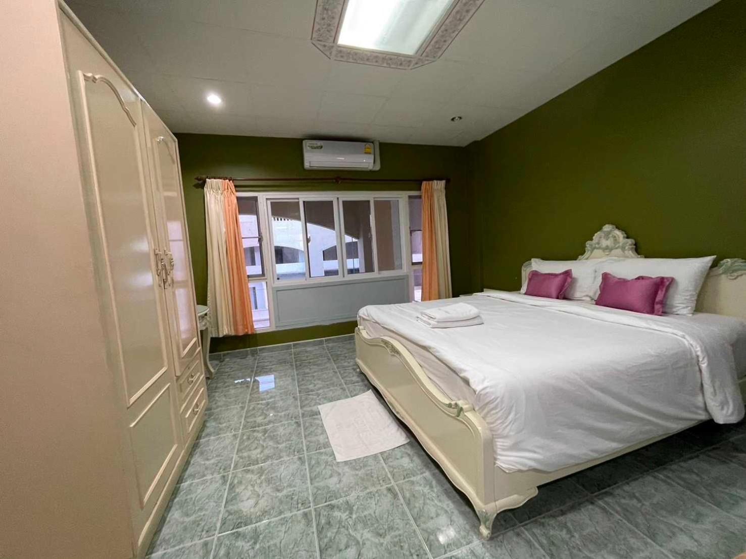 Oyo 75486 Anna Residence Jomtien Екстер'єр фото