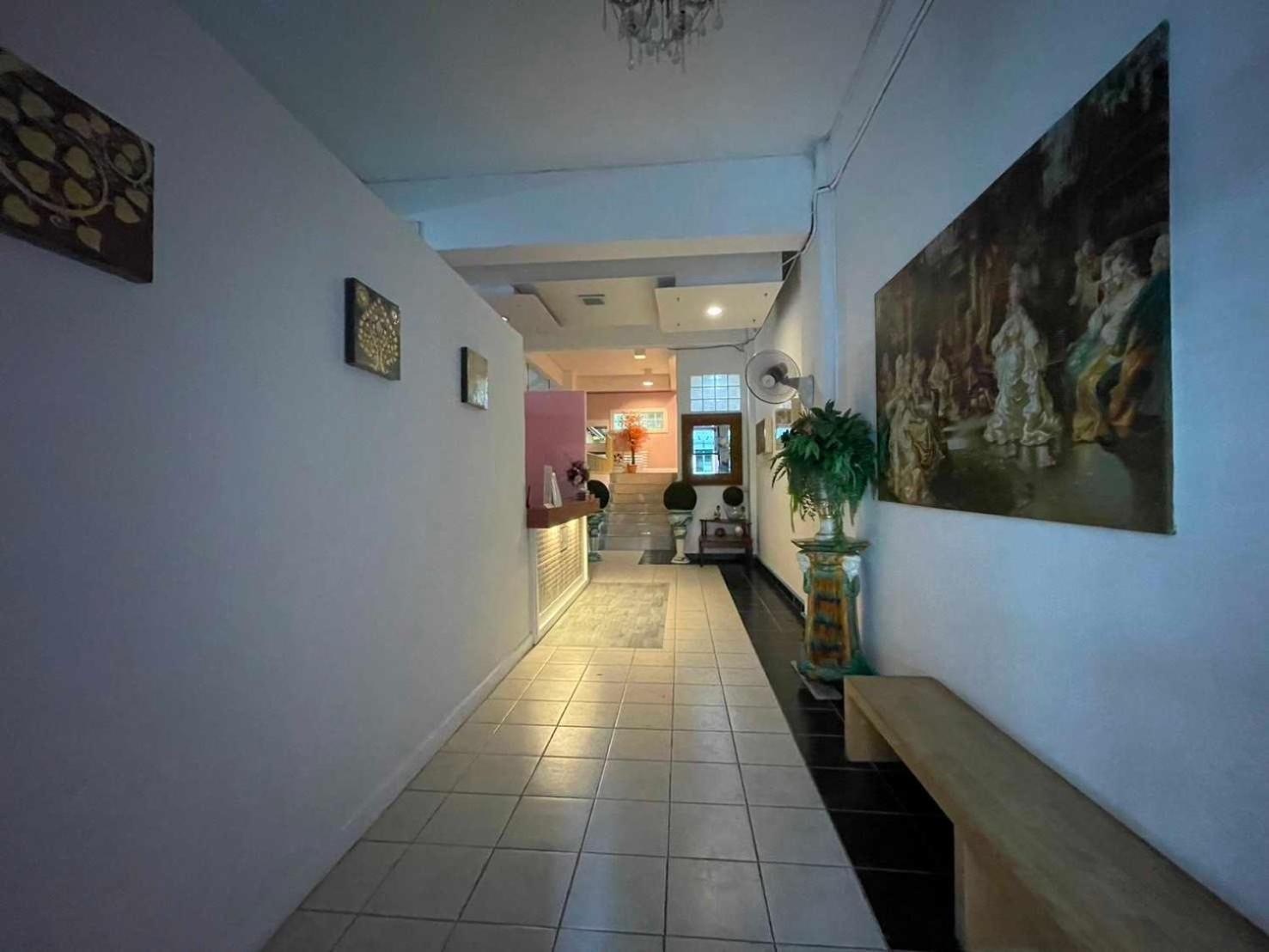 Oyo 75486 Anna Residence Jomtien Екстер'єр фото
