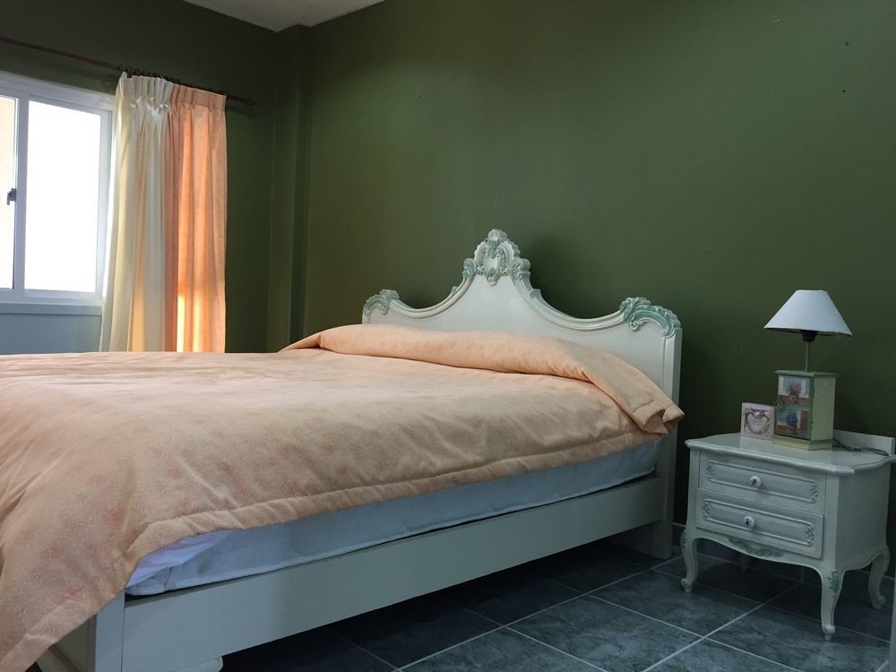 Oyo 75486 Anna Residence Jomtien Екстер'єр фото