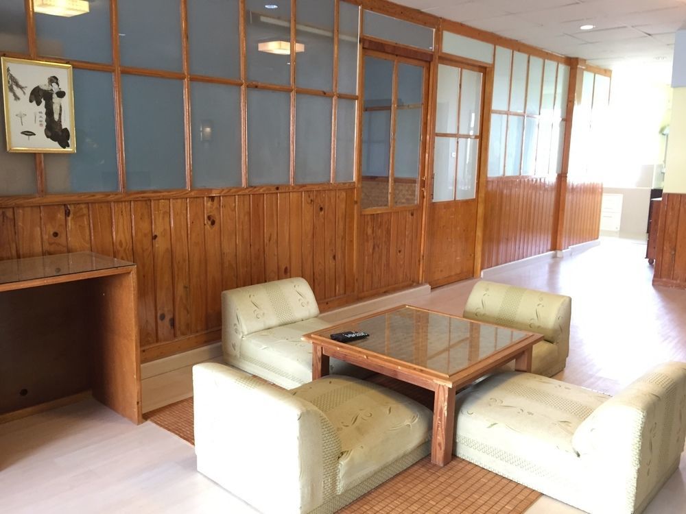 Oyo 75486 Anna Residence Jomtien Екстер'єр фото